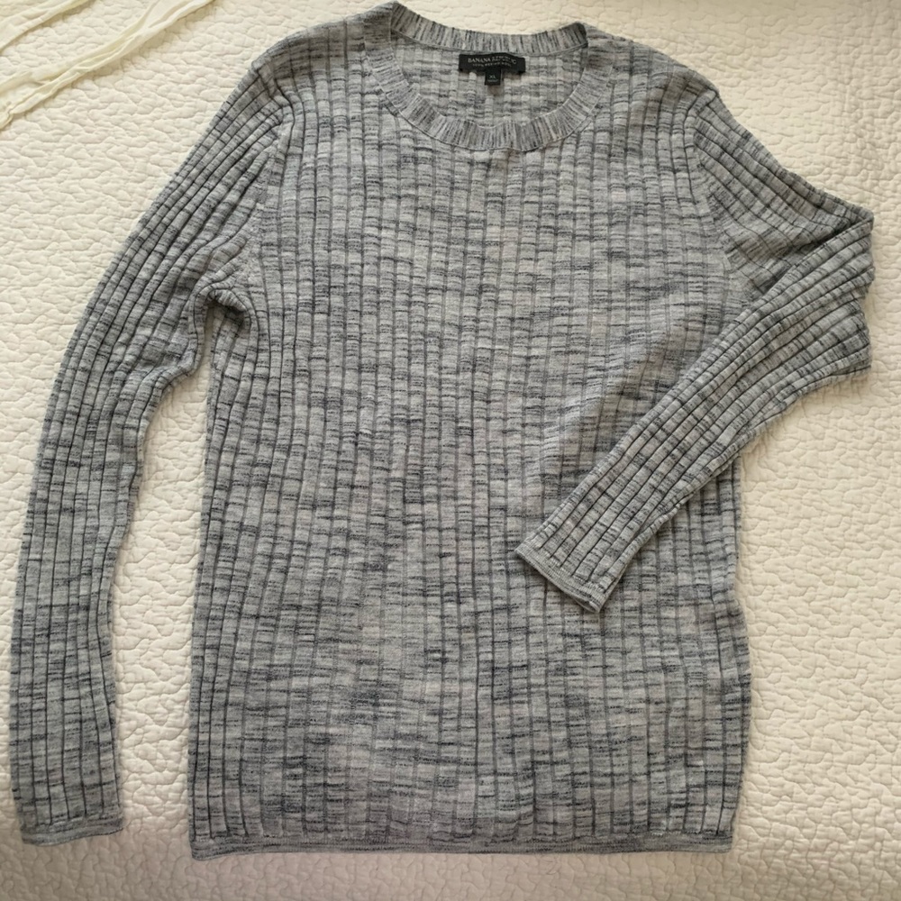 Banana Republic Heather Grey Sweater